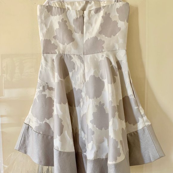 Black Halo Clarkson Strapless Fit and Flare Dress - Picture 3 of 5